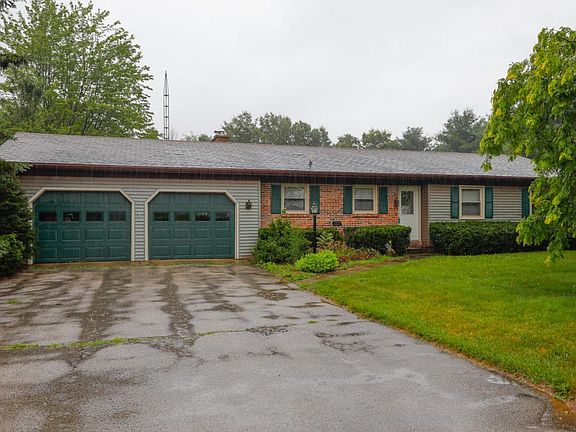 15972 15 Mile Rd-102