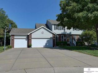 17018 O Cir, Omaha, NE 68135
