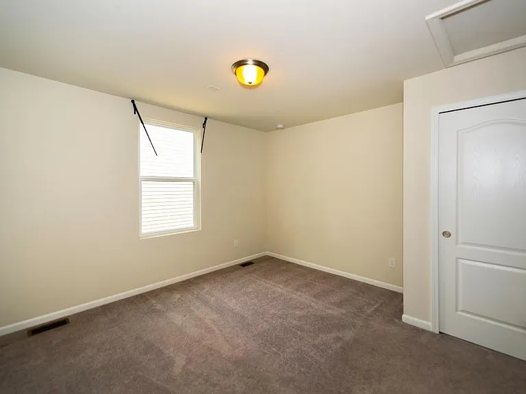 2801 Dillon Dr — Photo 36