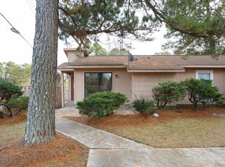 601 Mosswood Ln, Fayetteville, NC 28311