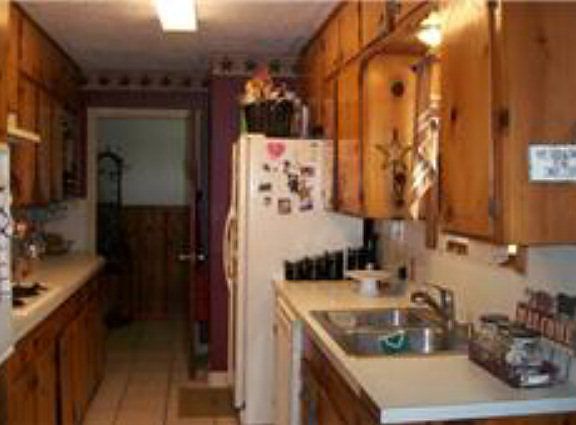 2nd image of 720 23rd Ave N