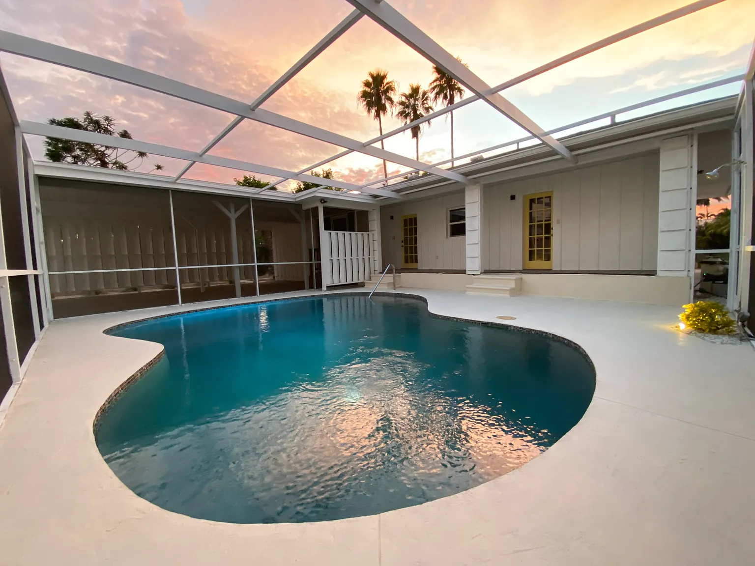 3 bed, 2.5 bath, 1470 sqft, $5,000 — Photo 2