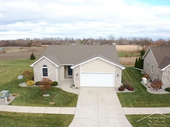 3157 Gaslight Dr, Bay City, MI 48706