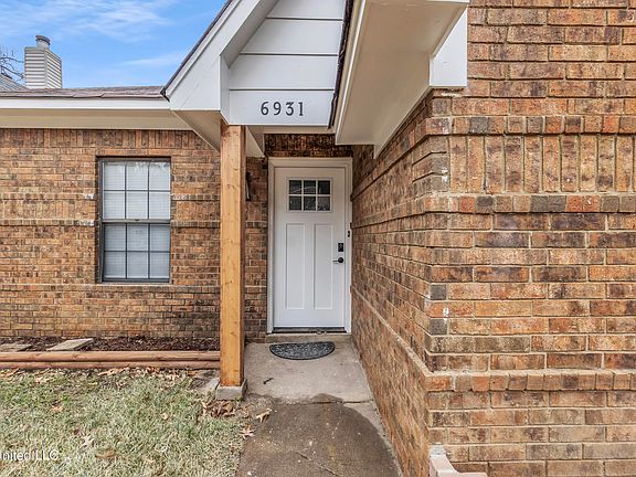 3rd image of 6931 Maury Dr