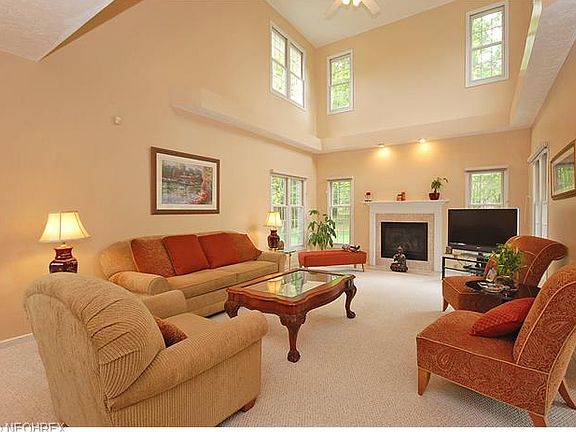 5th image of 10172 Forestwood Ln