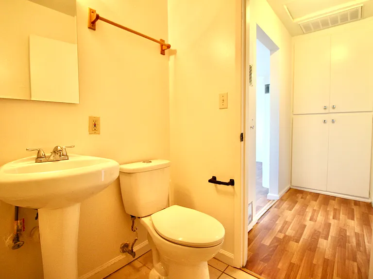 16318 Maubert Ave #D — Photo 17