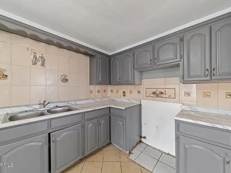 7632 Franklin Dr #A — Photo 5