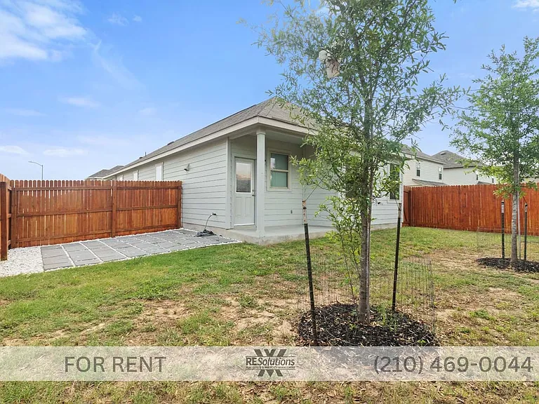 4007 Somers Crst — Photo 3