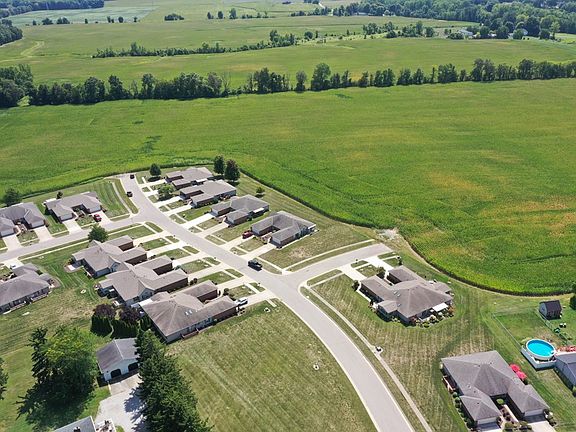 5th image of 16 River Bend Dr
