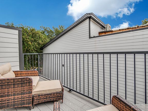 5th image of 4104 Wycliff Ave #2