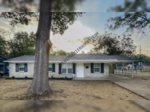 9715 Stardust Trl, Little Rock, AR 72209