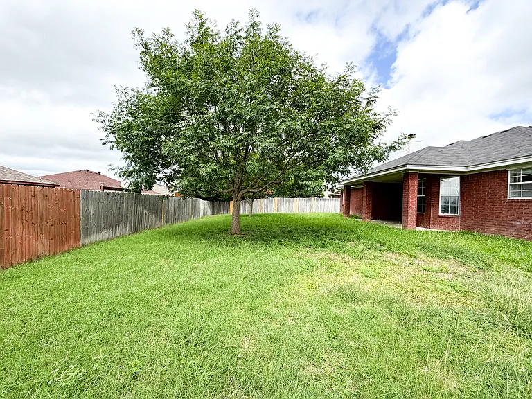 4512 Crested Butte Dr — Photo 33