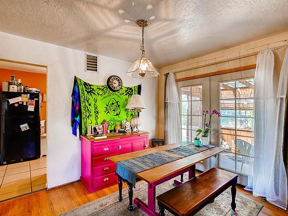 2nd image of 1014 Camino Redondo