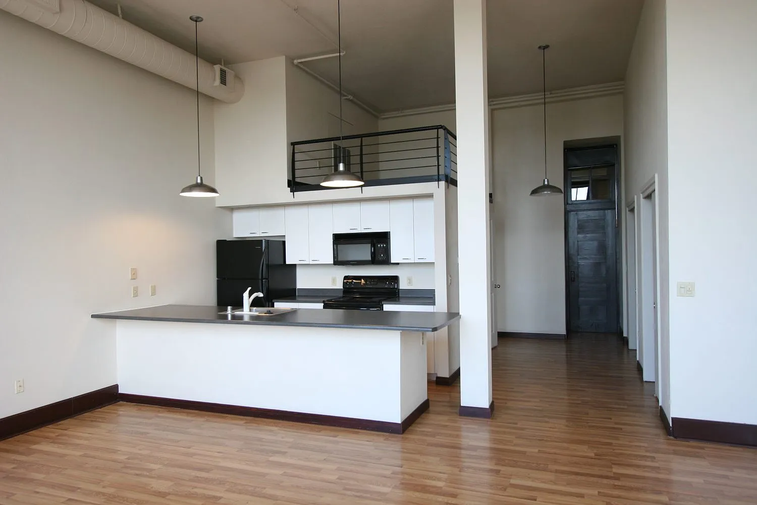 301 Central Ave NE, Loft 206 - 1 — Photo 4