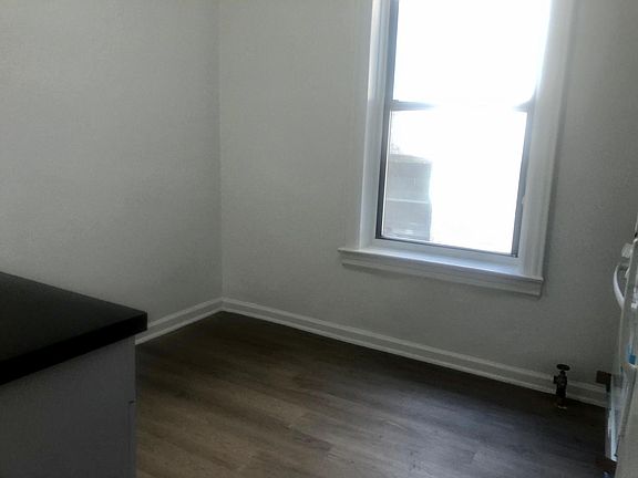 4th image of 8750 Kingston Pl #4E