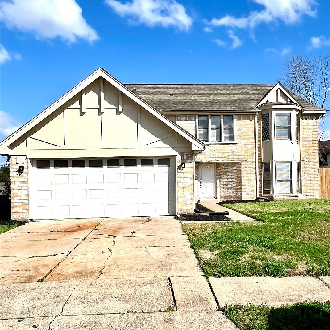 3 bed, 2.5 bath, $2,150 — Photo 1