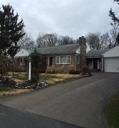 4th image of 15 Pequea Manor Dr