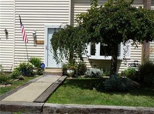 3152 Camberly Dr, Gibsonia, PA