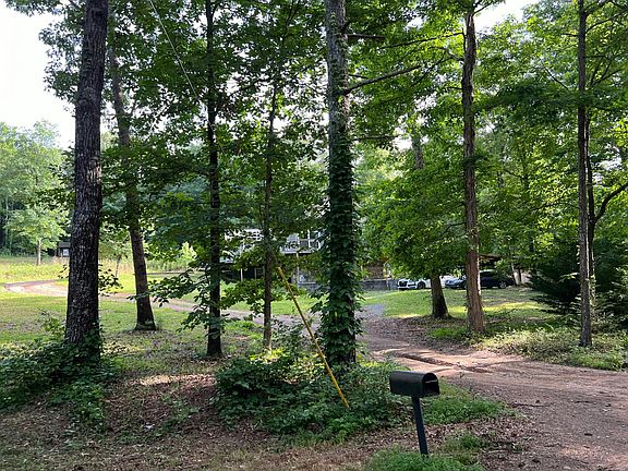 3rd image of 316 Big Springs Rd SE