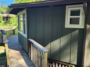 25 Howland Rd #R13, Asheville, NC 28804