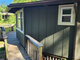 25 Howland Rd