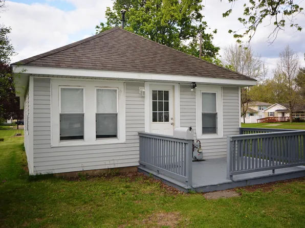 117 E North St, Albion, MI 49224