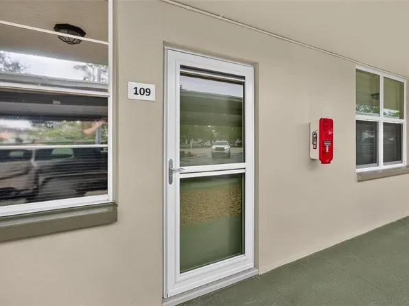 4885 1ST STREET NE #109, ST PETERSBURG, FL 33703