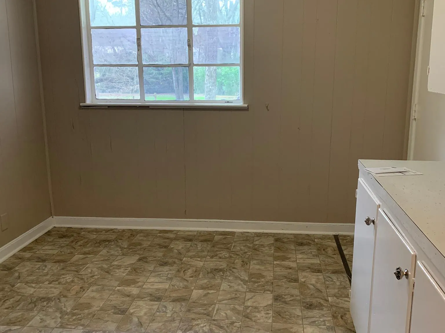 3 bed, 1400 sqft, $1,495 — Photo 4