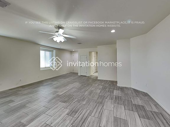 4th image of 2079 N Heritage St