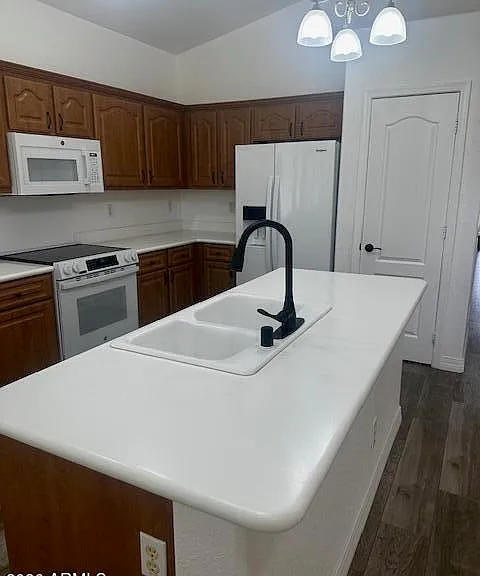 2432 E Cielo Grande Ave — Photo 6