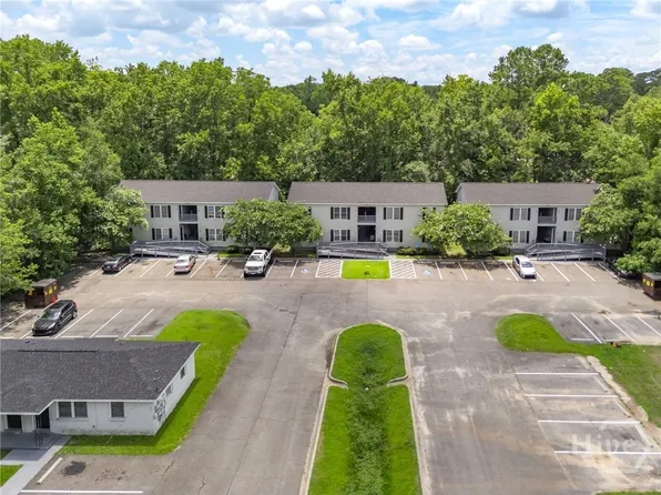4509-4511 Old Louisville Rd, Garden City, GA 31408