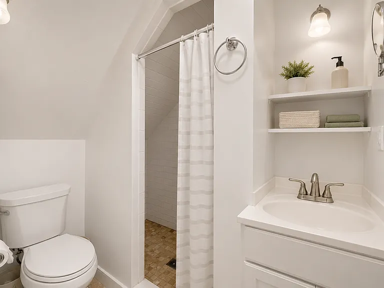 66 Mozart St #3 — Photo 10