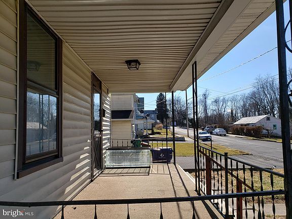 4th image of 118 S Jefferson St