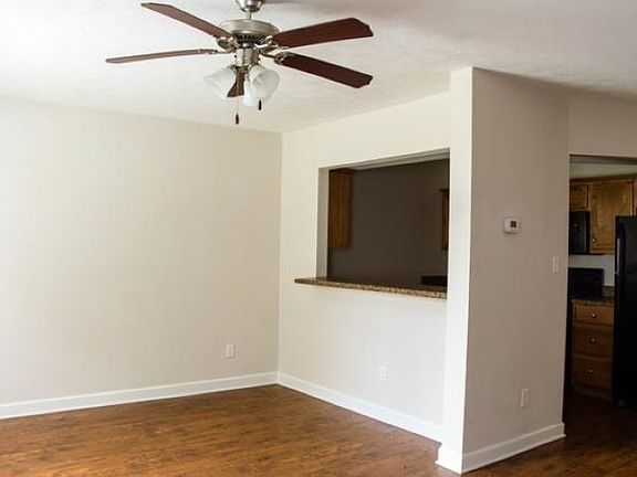 5th image of 706 Village Creek Dr