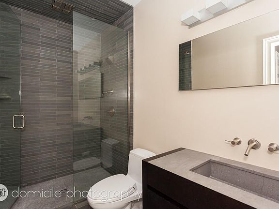 4th image of 101 W Superior St #606AA
