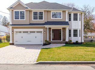 36 Pine St, Closter, NJ 07624