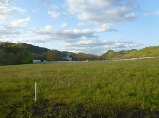 209 Little Pheasant Ln, Roseburg, OR 97470