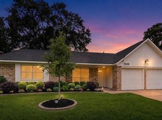 7319 Tall Pines Dr, Houston, TX 77088