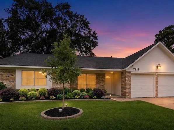 7319 Tall Pines Dr, Houston, TX 77088