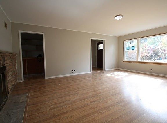 5th image of 1520 E Forest Ave