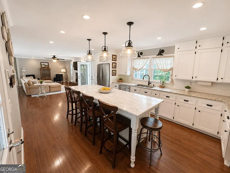 2653 Club Valley Dr NE — Photo 15