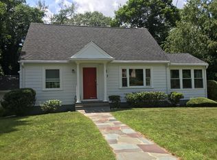 73 Curve St, Needham, MA 02492