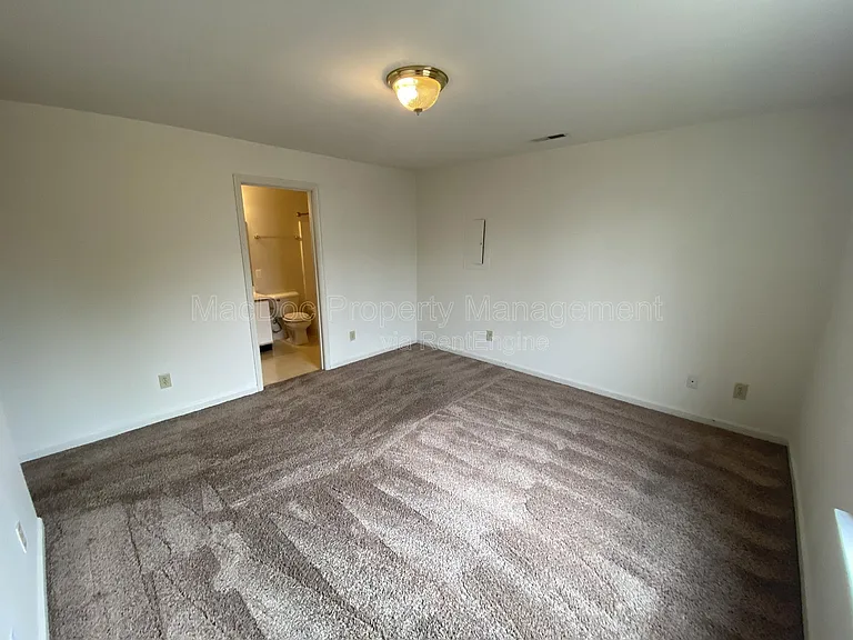 76 Red Maple Ct #100 — Photo 20