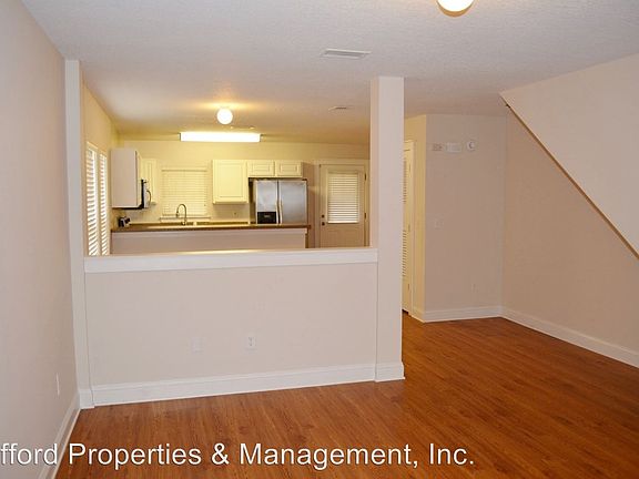 3rd image of 675 Corduroy Ct
