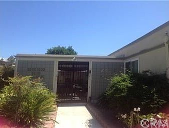 Level entry, no one above or below. Madrid Model