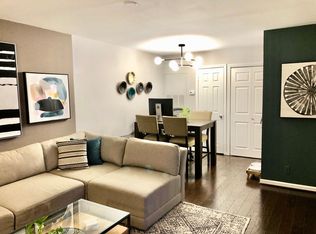 10703 Hampton Mill Ter APT 110, Rockville, MD 20852