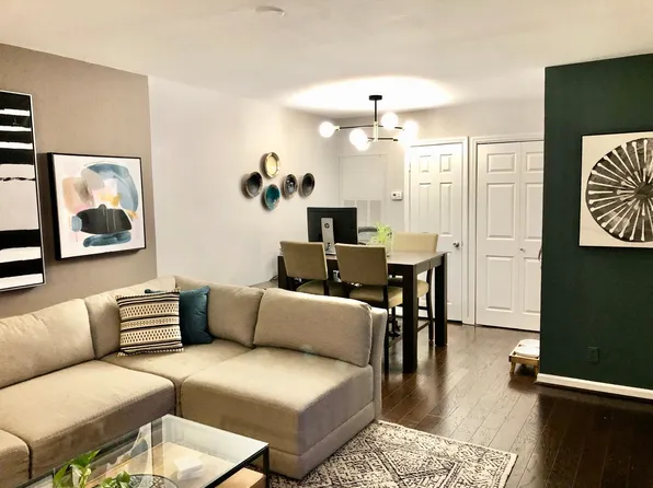 10703 Hampton Mill Ter APT 110, Rockville, MD 20852