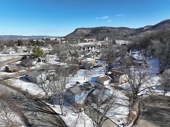 4th image of 26 Hillsdale Ct