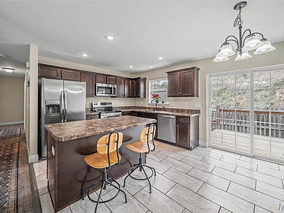 5th image of 108 Creek View Dr