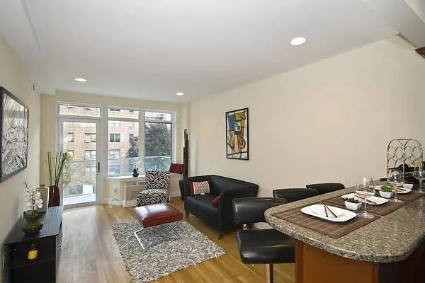 Rented by Astoria NY Condos | media 37